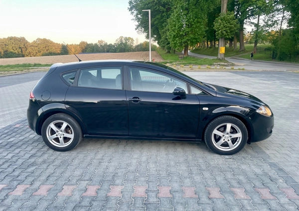 Seat Leon cena 15200 przebieg: 193200, rok produkcji 2008 z Wadowice małe 92